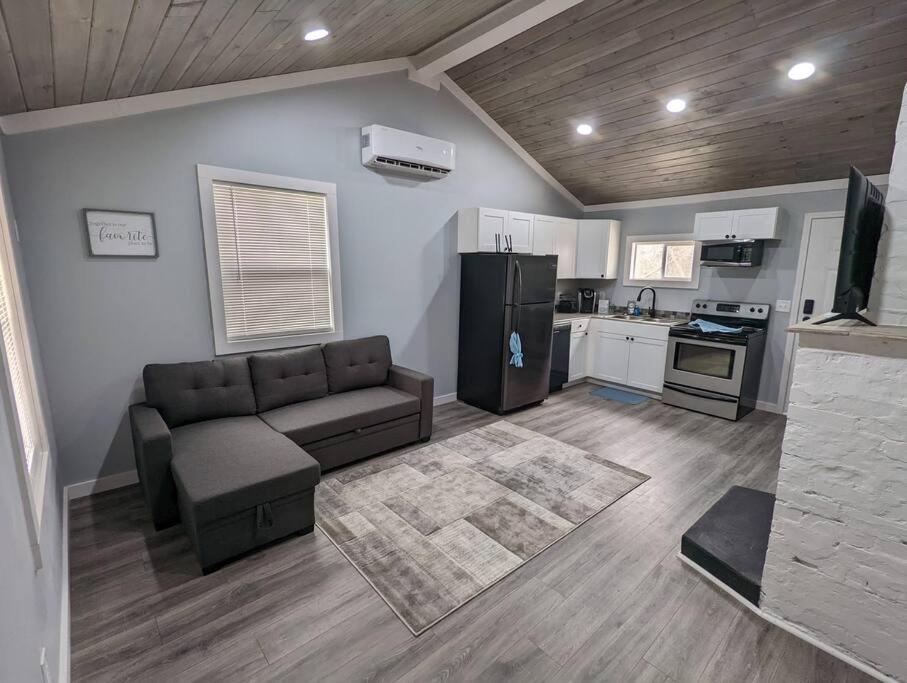 Summerlee Suite - Beautiful Remodeled Farmhouse Oak Hill Luaran gambar