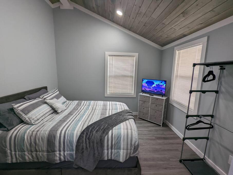 Summerlee Suite - Beautiful Remodeled Farmhouse Oak Hill Luaran gambar